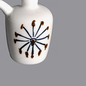 wholesale japanese style white blue ceramic porcelain soy sauce vinegar pot with lid