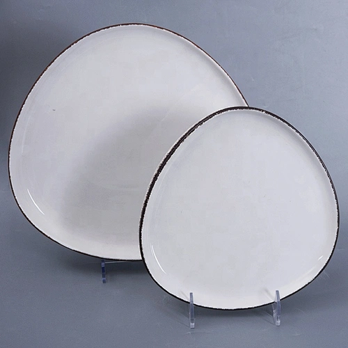 Wholesale Price Glazed Porcelain White Tableware Restaurant Catering Triangle Ceramic Plates
