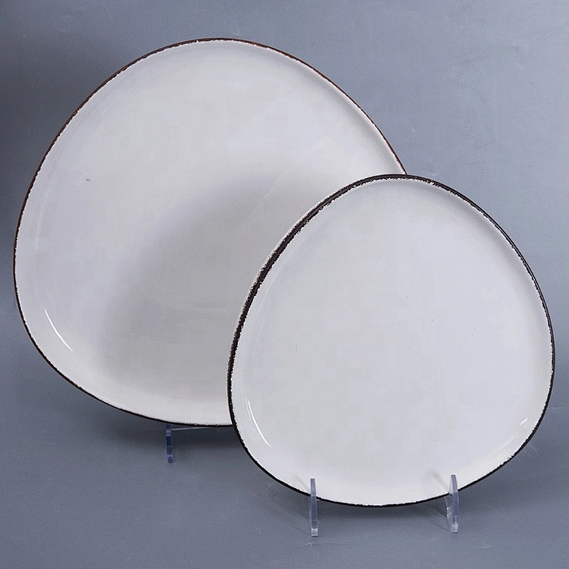 Wholesale Price Glazed Porcelain White Tableware Restaurant Catering Triangle Ceramic Plates