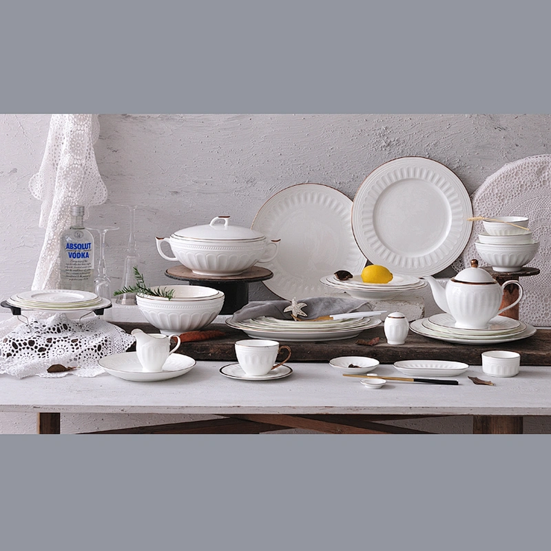 elegant luxury white round gold rim dinner plate sets bone china ceramic wedding dinner plate for 5 star hotel