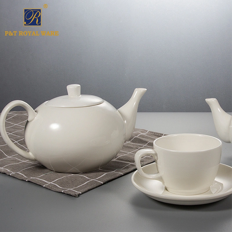 P&T Royal Ware White Porcelain 800ml Coffee Teapot for Restaurants