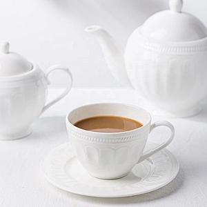 P&T Bone China Plates Manufacturer White Embossed Plates Catering Dinner Dishes High Quality Plates Bavaria Porcelain Dinnerware