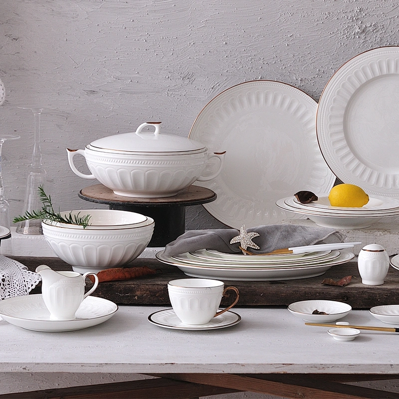wholesale white round bone china restaurant catering wedding dinner plate with gold trim edge