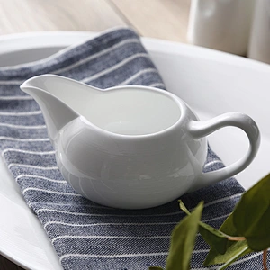 P&T Royal Ware Ceramic Wholesale Price Luxury High Quality Hotel Bone China Dinnerware Set