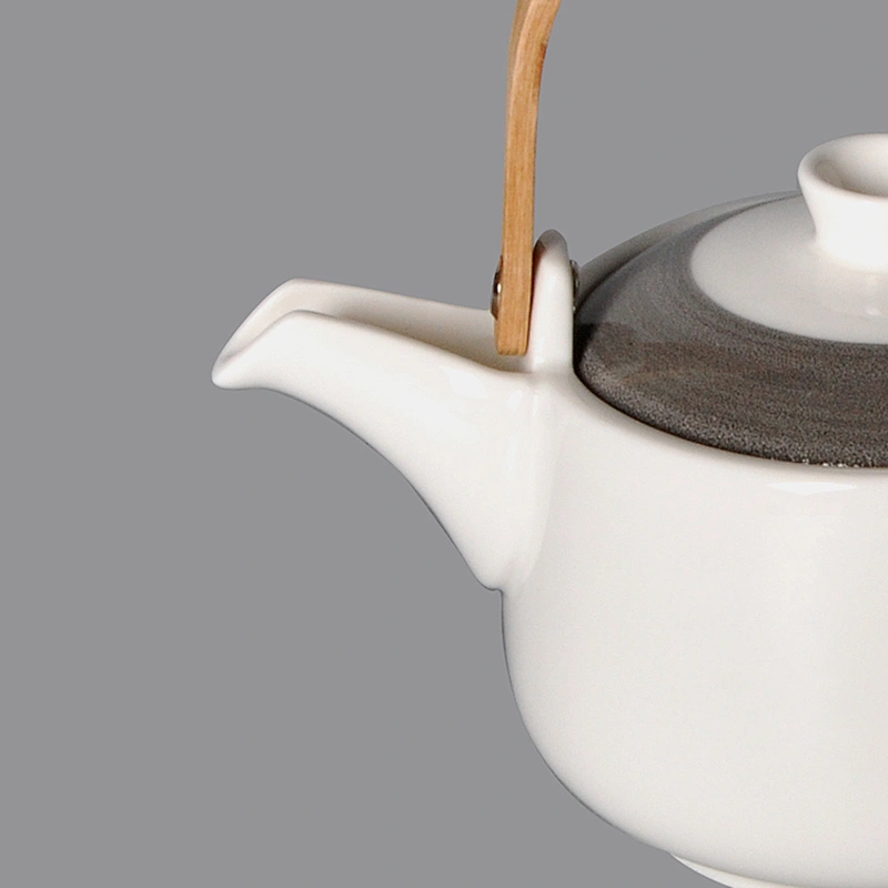 wholesale retro porcelain ceramic japanese style tea pot with wood handle