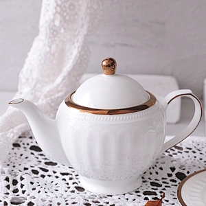 luxury white Embossing crockery ceramic bone china porcelain gold rim dinnerware sets