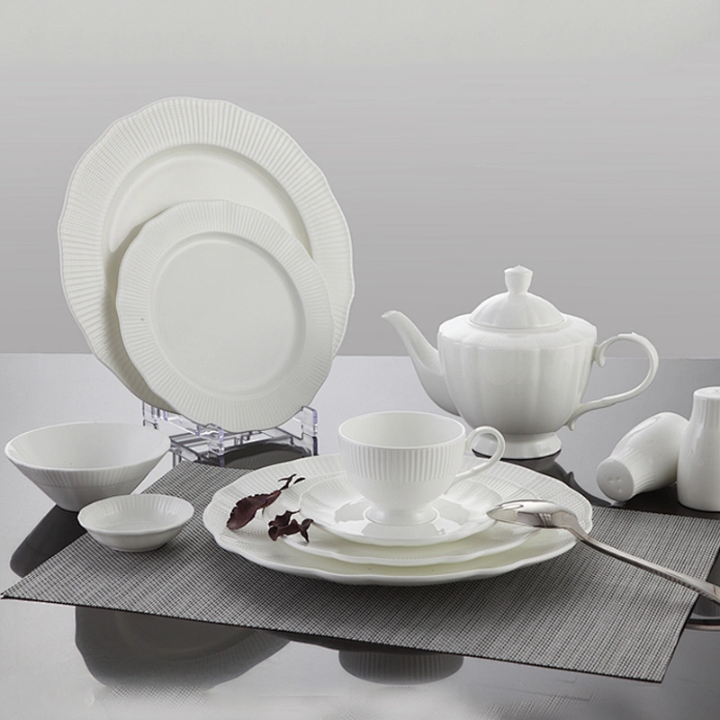 Hot selling western design white bone china porcelain coffee cup with saucer