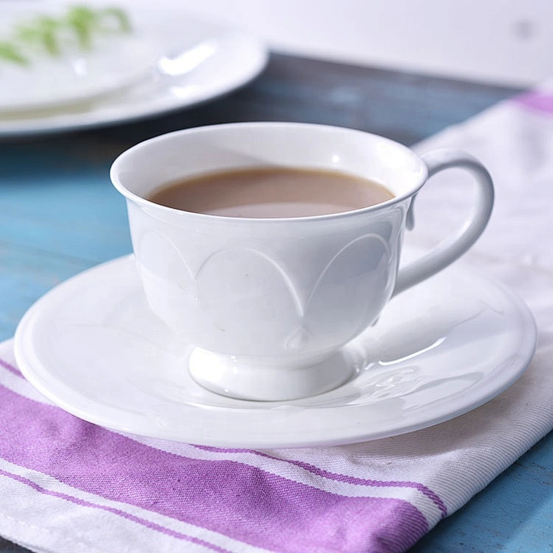Wholesale Personalized Royal White Restaurant Bone China Tea Cups And Saucers