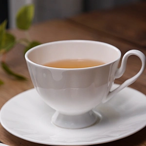 White bone china dinnerware dinner set for restaurant hotel