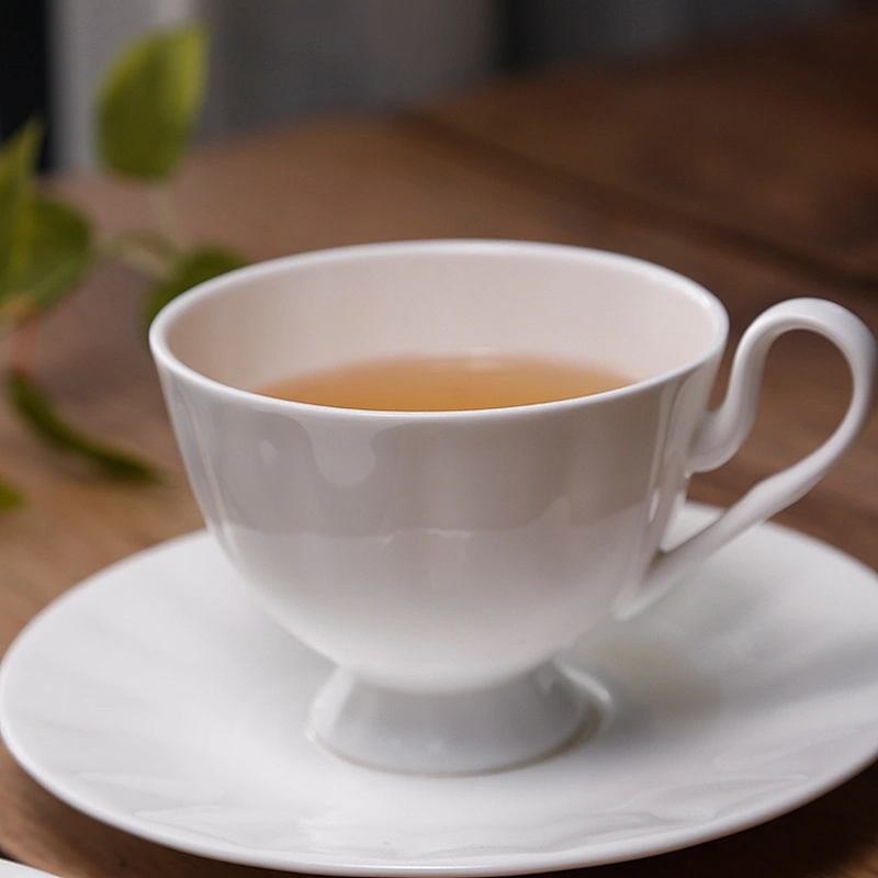 White bone china dinnerware dinner set for restaurant hotel