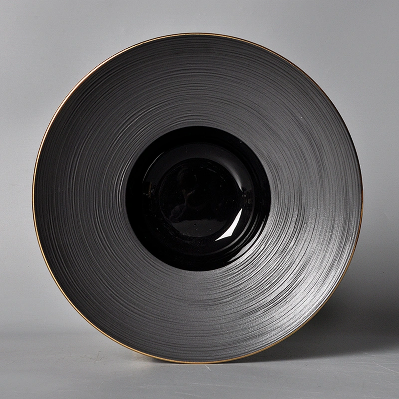 Elegant Matt Black with Gold Rim Restaurant Hotel Deep Soup Plate Ceramic Pasta Plate for Dinnerware