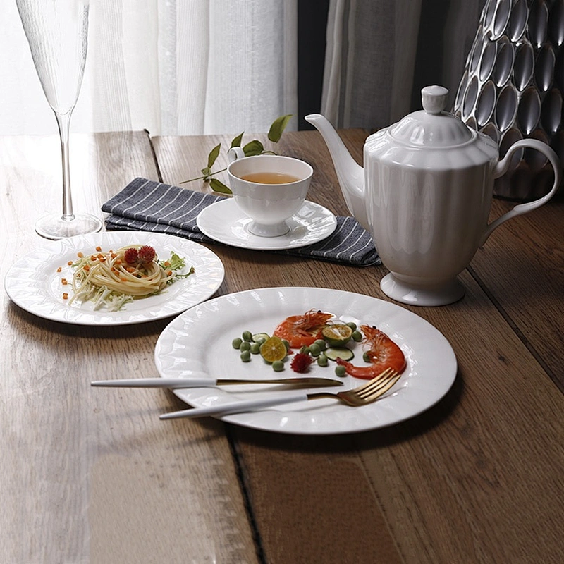 Luxury White Western Style Bone China Tableware Dinner Set Dinnerware