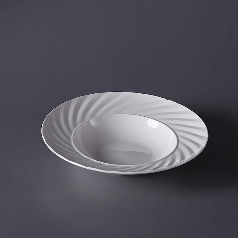 manufacturer wholesale luxury 10.5 inch round white restaurant porcelain ceramic dinner plate for wedding