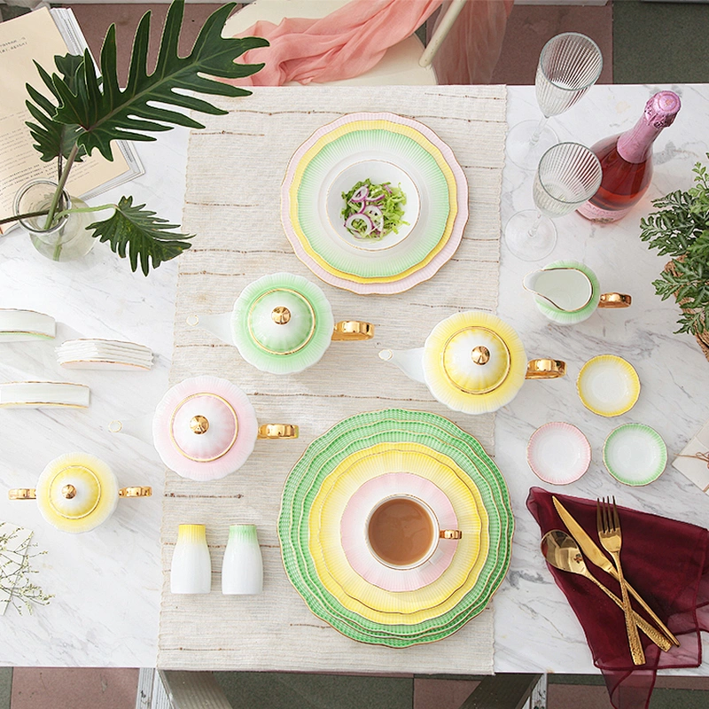 European Design Dinnerware Bone China Colored Plates Luxury Hotel Tableware Wholesale Price Restaurant Porcelain Plates