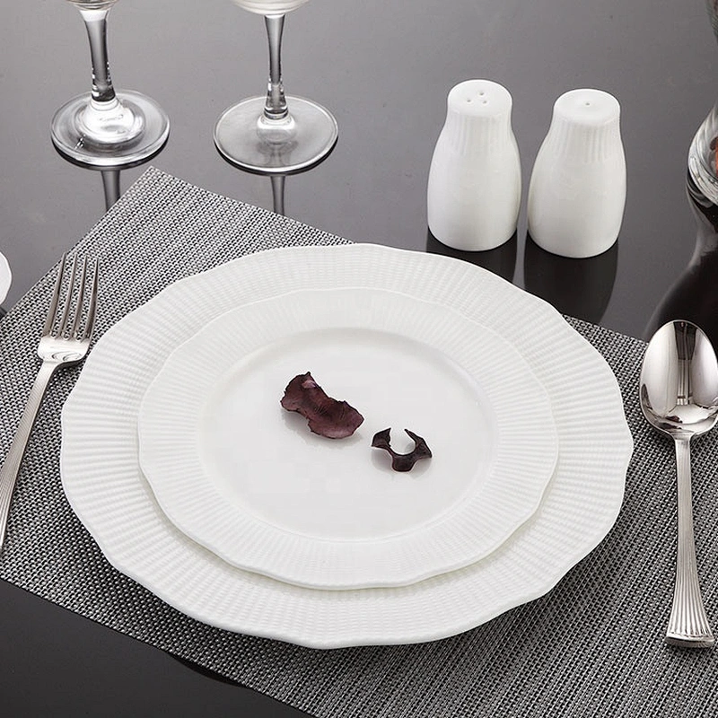 Wholesale White Crockery Bone China Restaurant Tableware Luxury Ceramic Dinnerware Sets