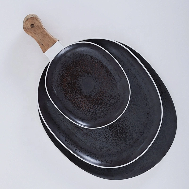 new design irregular glazed matte catering restaurant flat steak ceramic plate with wooden handle