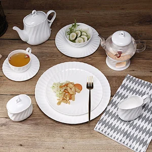 P&T Royal Ware Modern Embossed Waved White Luxury Ceramic Dinnerware Bone China Dinner Set