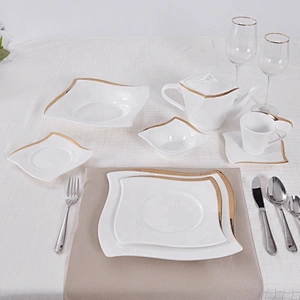 P&T Royal Ware Golden Rim Catering Plates Bone China Hotel Ware Square Dinner Plate For Restaurants