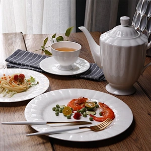 White bone china dinnerware dinner set for restaurant hotel