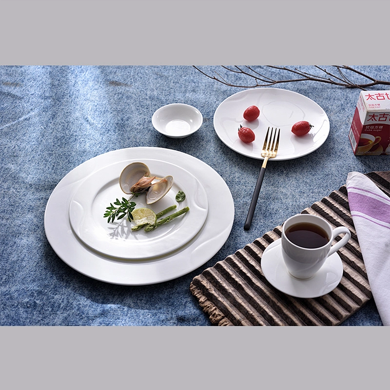 wholesale restaurant hotel catering used round bone china service white porcelain 5.5