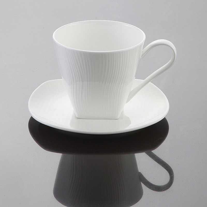 Factory Wholesale Cheap Ceramic White bone China ceramic round shape Ashtray