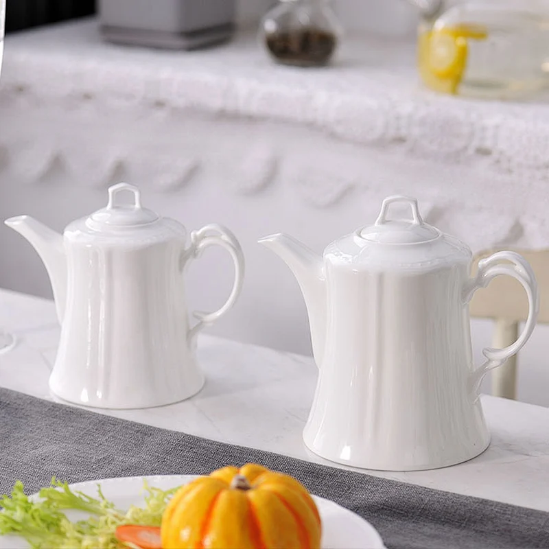 Custom Elegant Design White Restaurant Bone China Dinner Set Dinnerware
