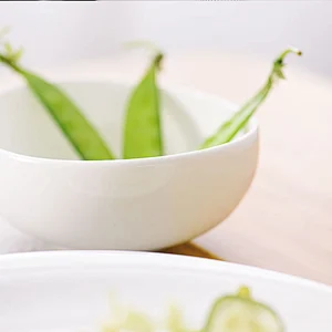 European Style White Ceramic Oval Fruit Mixing Salad Bowl For Restaurant