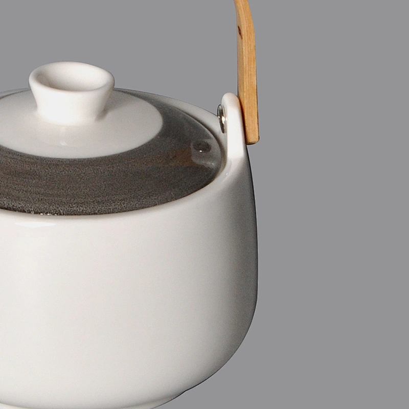 wholesale retro porcelain ceramic japanese style tea pot with wood handle