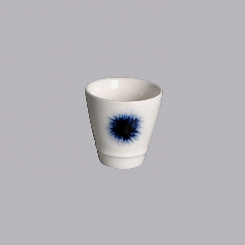 wholesale white blue Japanese  100 ml Mini hotel Wine Ceramic Porcelain Sake Cup without handle