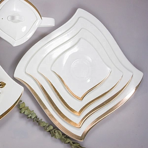 wholesale luxury 8 inch restaurant golden wedding dinner plate with gold rim