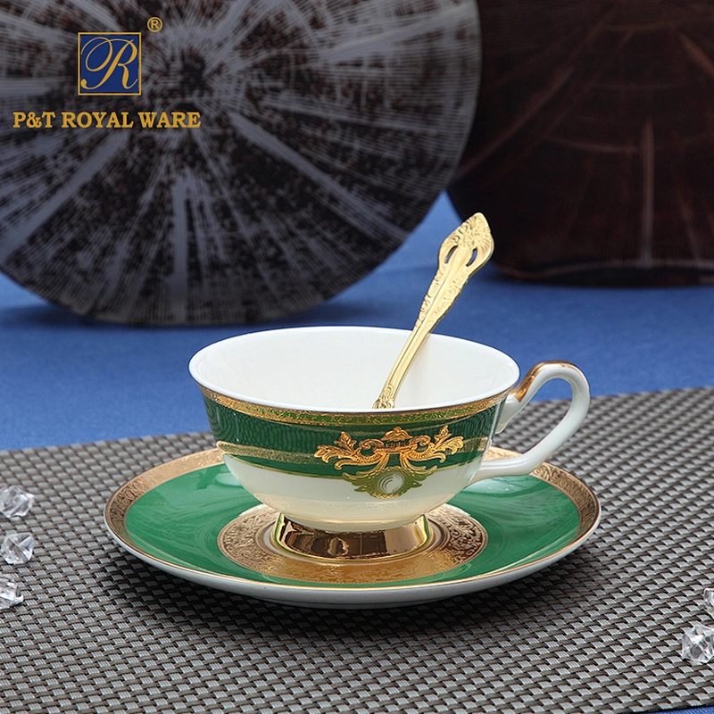 China Supplier Professional Hotel Decal Dinnerware Embossed Gold Green Bone China Dinnerware