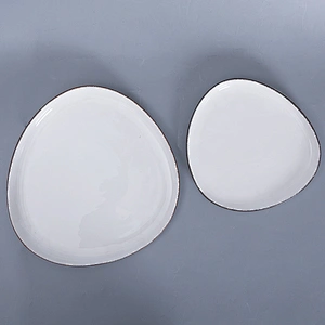 Wholesale Price Glazed Porcelain White Tableware Restaurant Catering Triangle Ceramic Plates