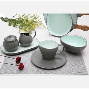 P&T Royal Ware Porcelain oval plates green dinner plate with saucer