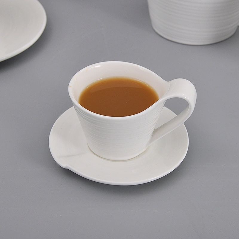 Ceramic bone china tableware dinner set for star hotel restaurant