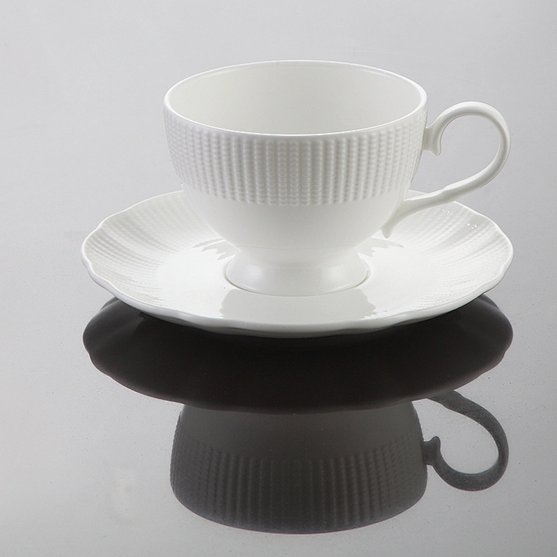wholesale luxury white wedding ceramic bone china round resturant plates dinner