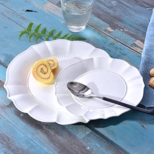 wholesale unique round floral flower edge white bone china ceramic wedding dinner plate for restaurant
