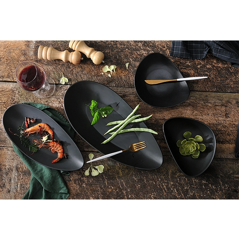 wholesale European glazed hotel triangle shape restaurant black dishes