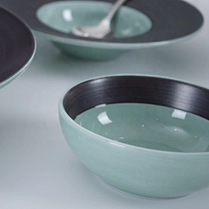 P&T Chaozhou Manufacturer Wholesale Porcelain Plates Black Soup Plate With Lid for Hotel
