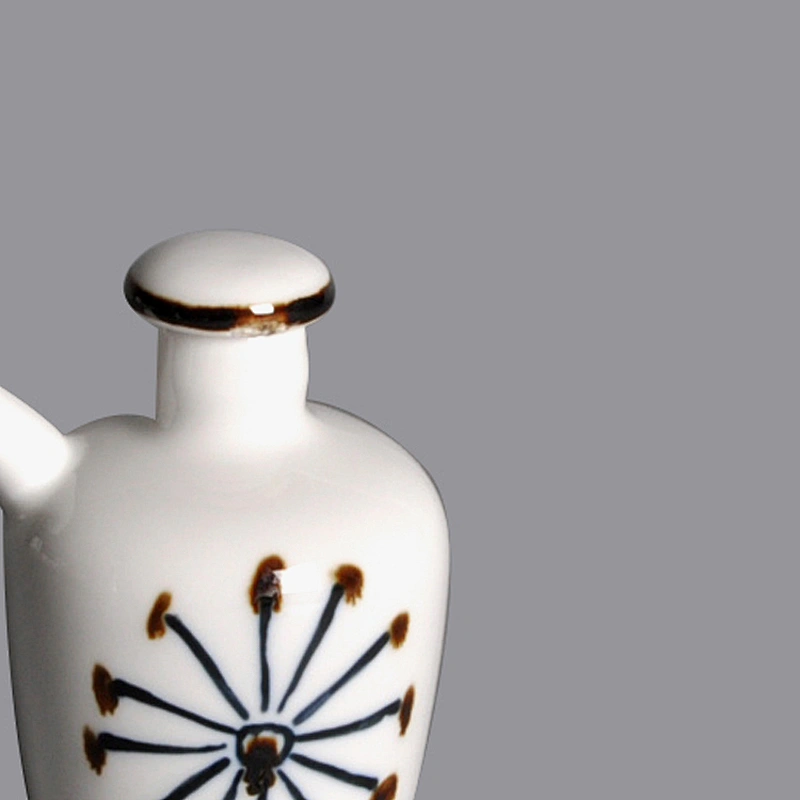 wholesale japanese style white blue ceramic porcelain soy sauce vinegar pot with lid