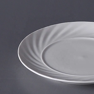manufacturer wholesale luxury 10.5 inch round white restaurant porcelain ceramic dinner plate for wedding