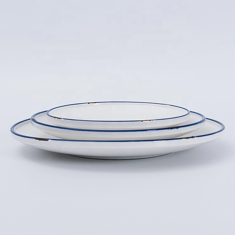 Custom Logo Cheap Unique Design Blue Edge Round Flat Restaurant Ceramic Plates Dishes