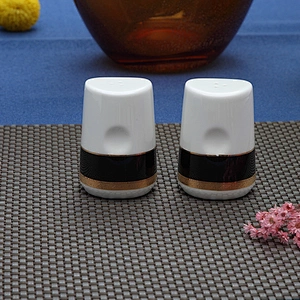 P&T ware Hot sale new design bone china dinner set embossed gold rim black ceramic dinnerware set