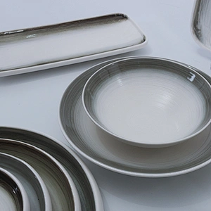 P&T Royal Ware Manufacturer Wholesale Nordic Style Glazed Grey Ceramic Dinner Set from China