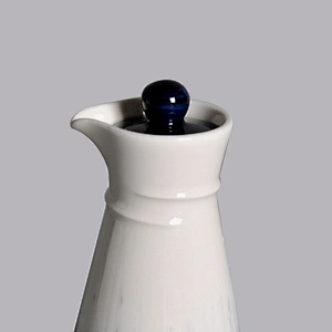 wholesale empty white blue color wine porcelain 170ml japanese sake bottle ceramic