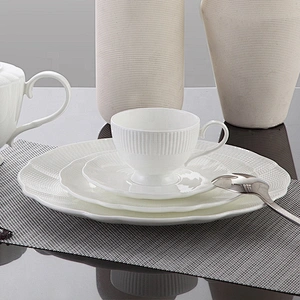 wholesale luxury white wedding ceramic bone china round resturant plates dinner