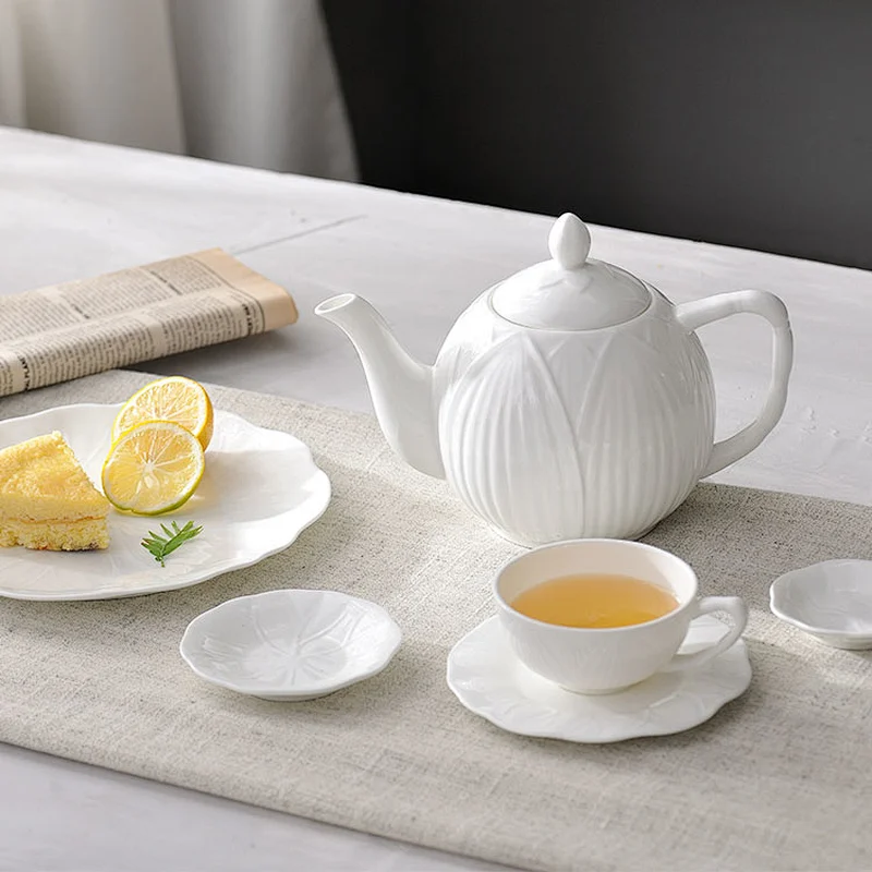 Wholesale Plain White Ceramic Porcelain Dinner Tableware Sets Royal Bone China Dinnerware Plates