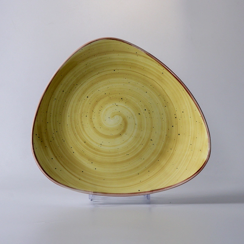 New design whole color glazed porcelain /gray  triangle  plate for hotel/restaurant/household