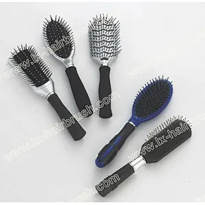 Plastic cushion/vent hairbrush set