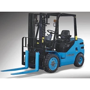 bale pallet truck 3 ton standing forklift with isuzu c240 engine