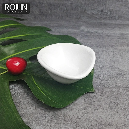 Hotel white porcelain dinnerware oval small porcelain dish relish dish